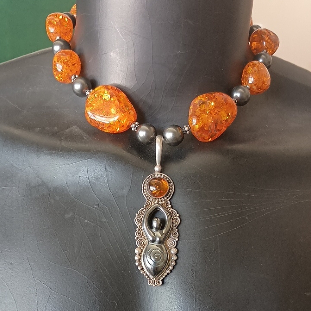 Sajen Amber and Hematite Pendant Necklace